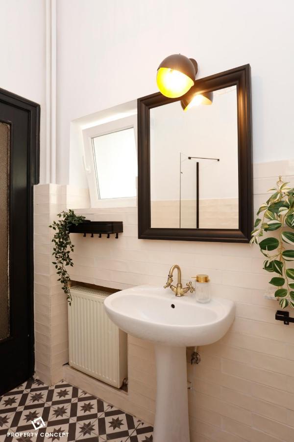 Bohemian Central Concept Studio Bucarest Esterno foto